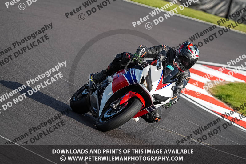 donington no limits trackday;donington park photographs;donington trackday photographs;no limits trackdays;peter wileman photography;trackday digital images;trackday photos